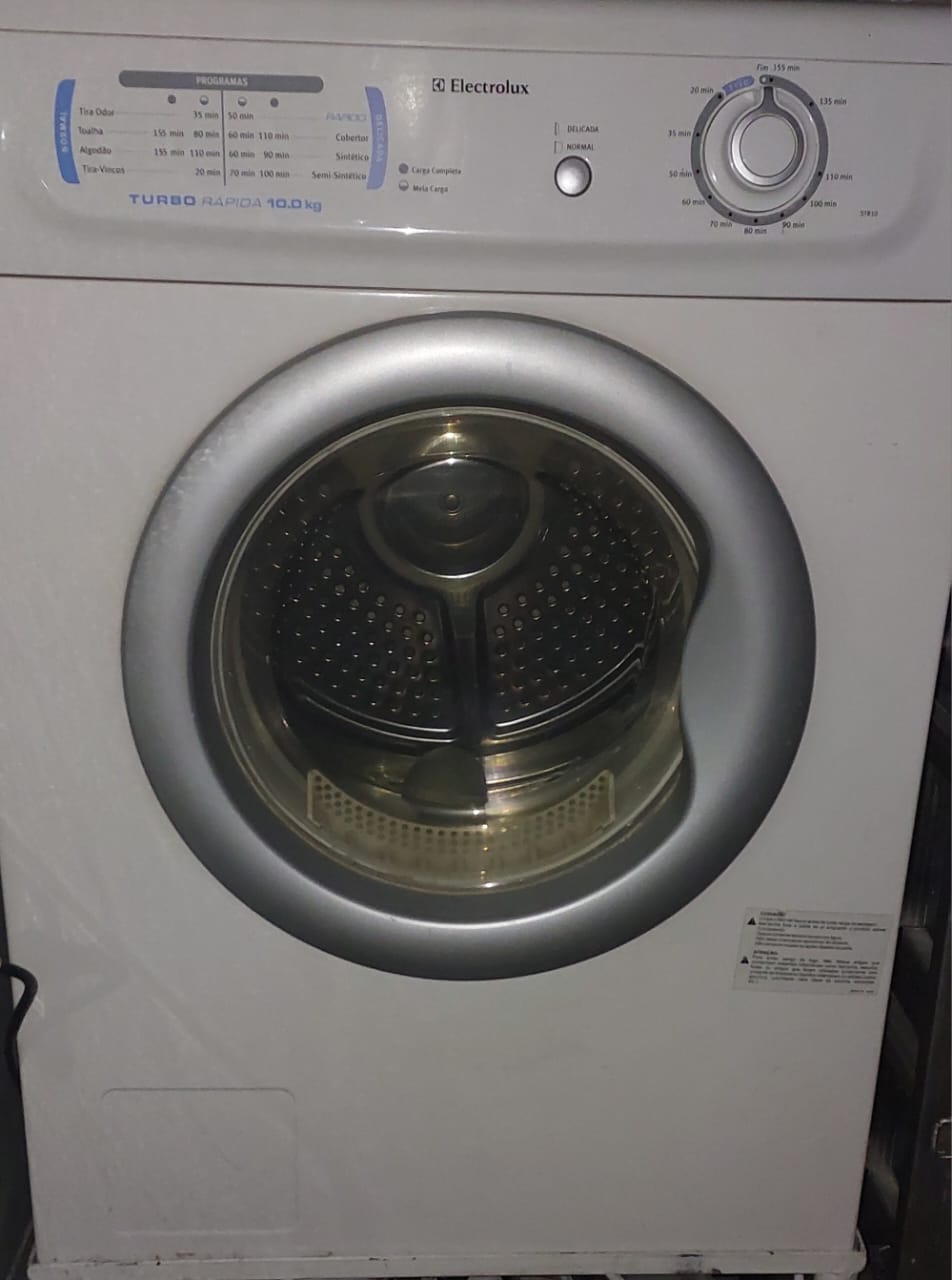 Manutenção de secadora de roupas